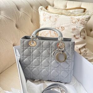Chic Gray Quilted Shoulder Bag